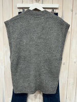 Load image into Gallery viewer, Kanellia Knitted Waistcoat - 1 Left Size L - Kaffe
