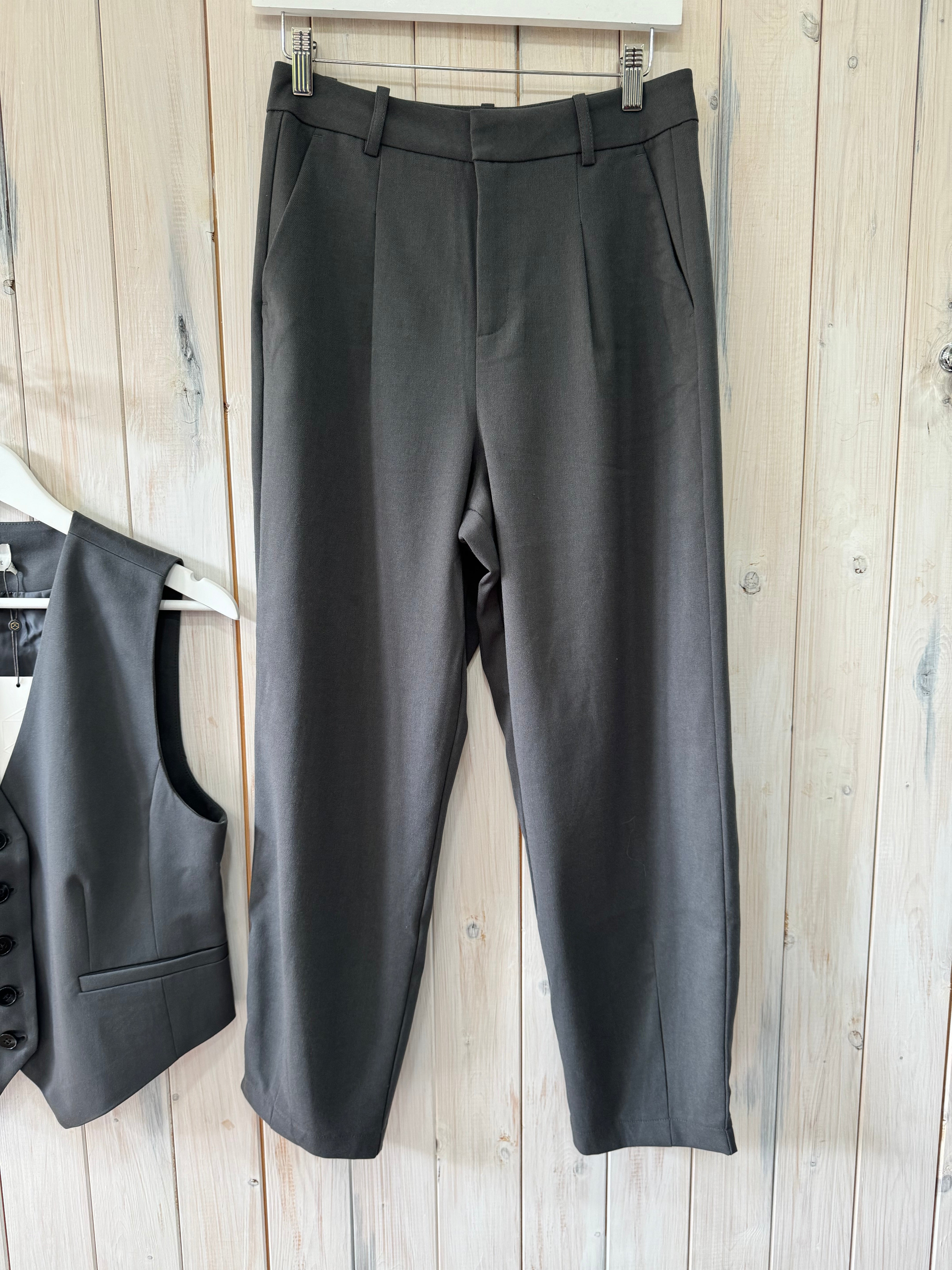 Kamerle 7/8 Trousers - Size 16 Available - New Season Kaffe